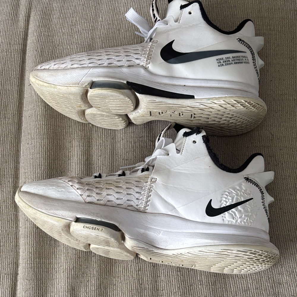 Nike White and Black Athletic Sneakers